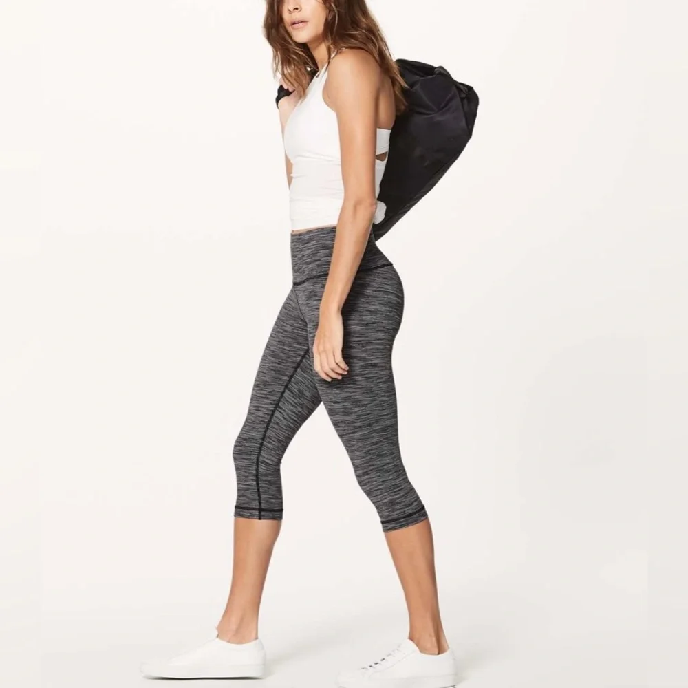 Lululemon Wunder Under Hi-Rise 1/2 Tight - Picture 3 of 8